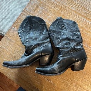 Used black Justin boots size 8